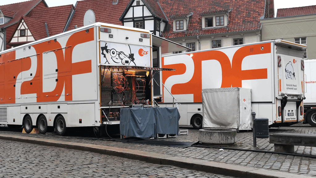 ZDF-Gottesdienste: OnAir-Graphics – Your Reliable Partner for Sacral Broadcast Productions